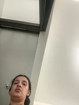Violett hott  online show from 05.05.26
