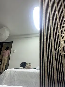 Violett hott  online show from 05.15.26