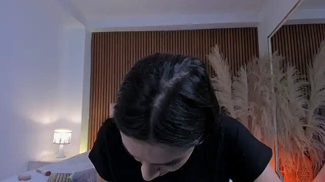 Violett hott  online show from 06.25.26