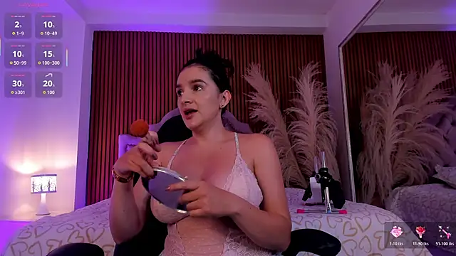 Violett hott  online show from 07.23.26