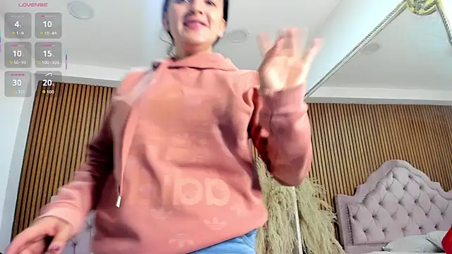 Violett hott  online show from 08.03.26