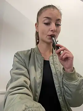 Rebeka2589 online show from 04.30.26