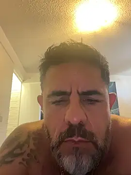 Snapshot of wolfbucker chatting on 01.07.26 wolfbucker online show from 01.07.26