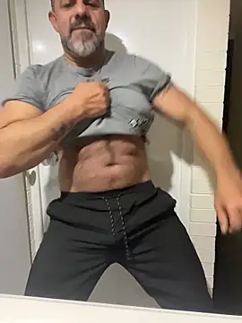 Snapshot of wolfbucker chatting on 01.15.26 wolfbucker online show from 01.15.26