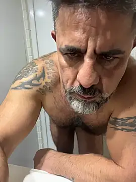 Snapshot of wolfbucker chatting on 01.16.26 wolfbucker online show from 01.16.26