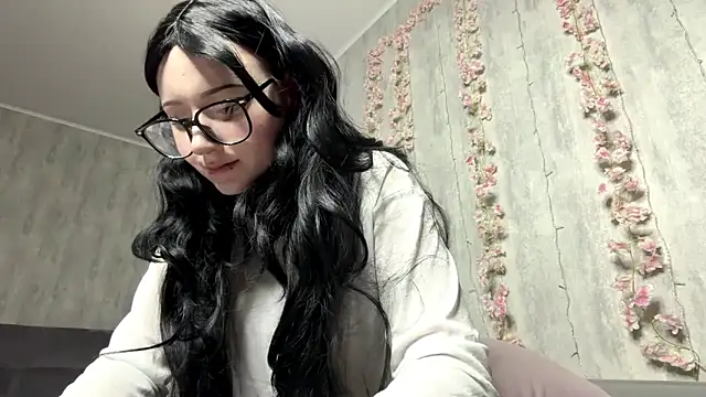 pinkfondnes online show from 03.11.26