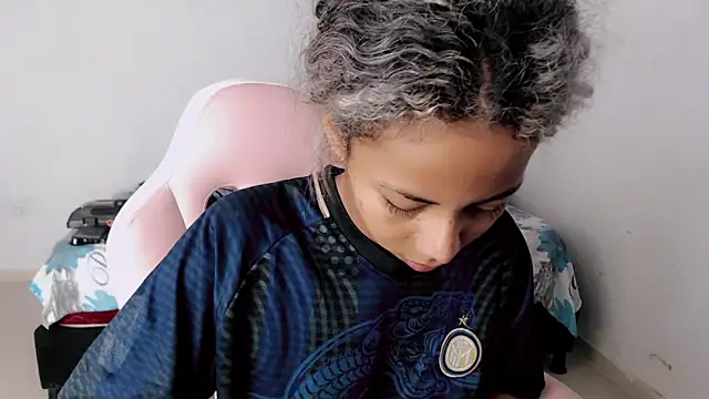 linda brown  online show from 04.22.26