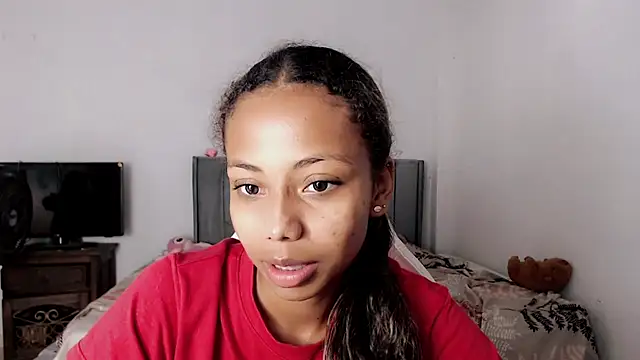Snapshot of linda_brown_ chatting on 08.03.26 linda brown online show from 08.03.26