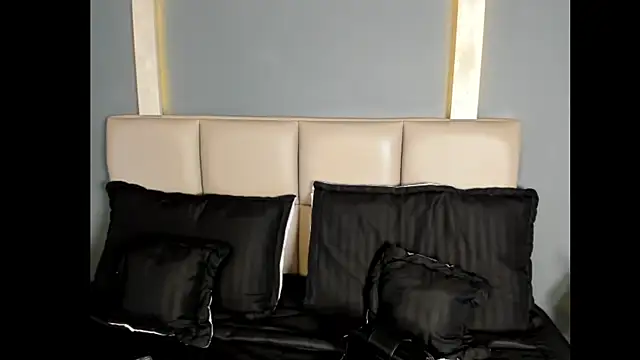 Snapshot of ChloeVixen chatting on 01.07.26 ChloeVixen online show from 01.07.26