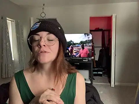 Snapshot of Intothewoodswego chatting on 02.16.26 Intothewoodswego online show from 02.16.26