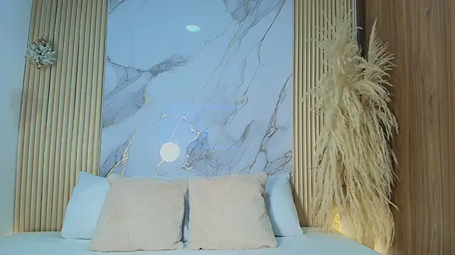 Snapshot of Meghanparker01 chatting on 03.07.26 Meghanparker01 online show from 03.07.26