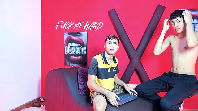 Snapshot of AVENGER_BOYS2026 chatting on 02.15.26 AVENGER BOYS2026 online show from 02.15.26