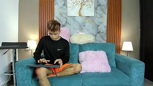 Snapshot of AVENGER_BOYS2026 chatting on 02.25.26 AVENGER BOYS2026 online show from 02.25.26