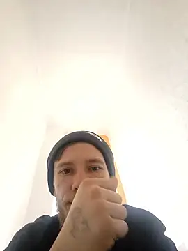 Snapshot of Andreas2335 chatting on 01.07.26 Andreas2335 online show from 01.07.26