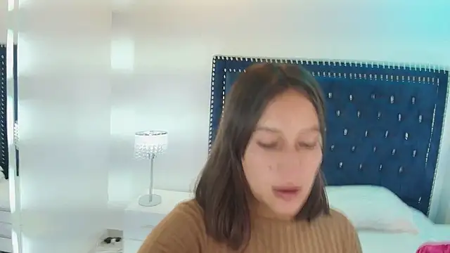 Snapshot of Cristal_and_luke chatting on 01.10.26 Cristal and luke online show from 01.10.26