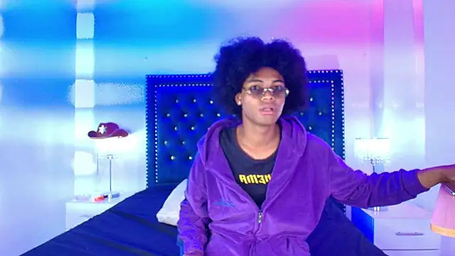Cristal and luke online show from 04.26.26