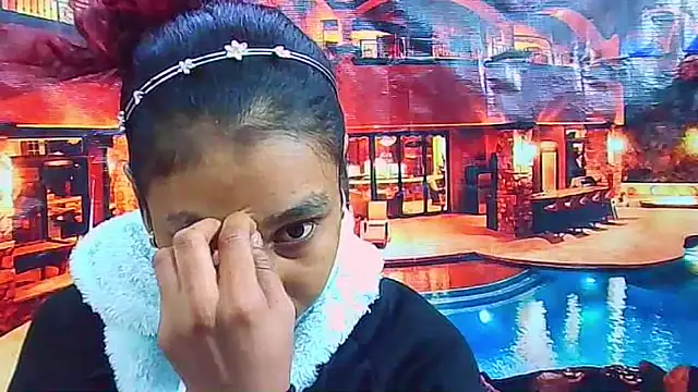 IndianSexyButt online show from 06.14.26