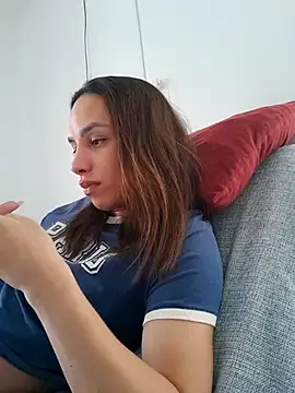 ofjuliaa online show from 08.03.26