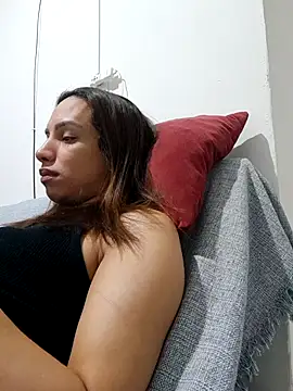 ofjuliaa online show from 08.04.26