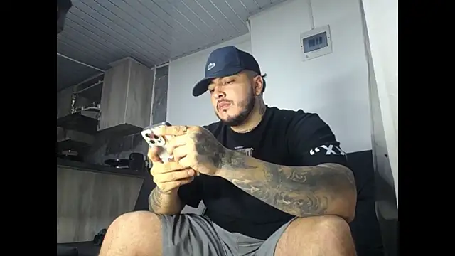 Snapshot of Nero_VanHelsing chatting on 02.11.26 Nero VanHelsing online show from 02.11.26