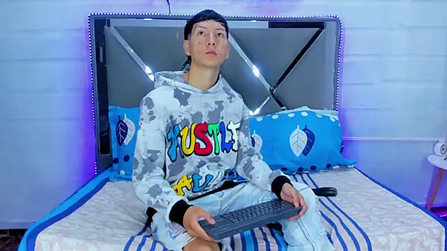 BunnyLove  online show from 05.03.26