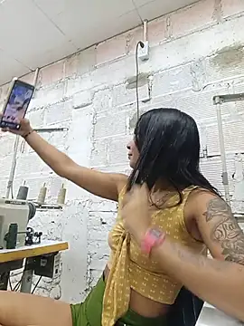 Snapshot of chikivivi- chatting on 06.21.26 chikivivi- online show from 06.21.26