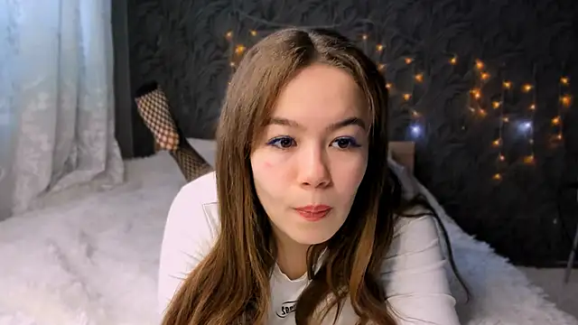 Snapshot of asian_baby chatting on 01.10.26 asian baby online show from 01.10.26