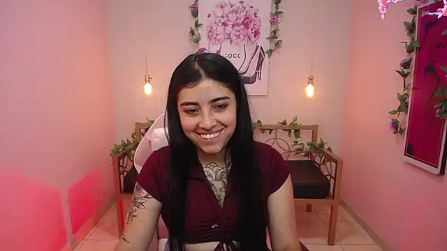 Snapshot of Adri_gomez_x chatting on 07.02.26 Adri gomez x online show from 07.02.26