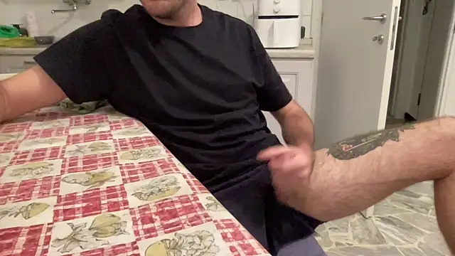 Al0neB0y01 online show from 06.04.26
