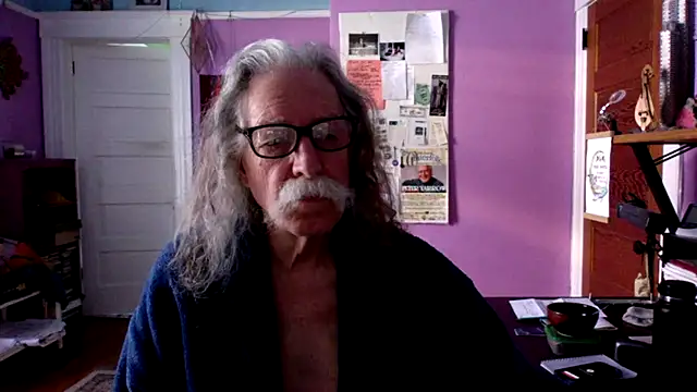 LickYourYoni online show from 04.24.26