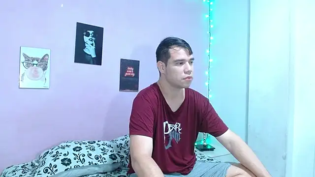 Snapshot of queen_night19 chatting on 01.15.26 queen night19 online show from 01.15.26