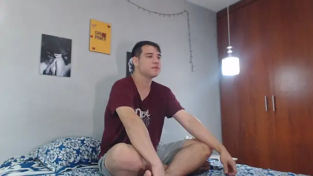 Snapshot of queen_night19 chatting on 01.17.26 queen night19 online show from 01.17.26