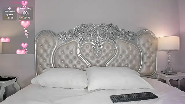 Snapshot of KatheOlson chatting on 03.14.26 KatheOlson online show from 03.14.26