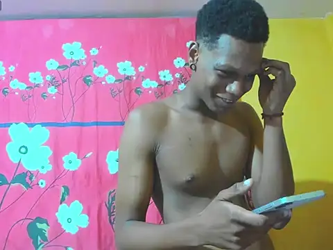 aunstin mohamme online show from 02.04.26