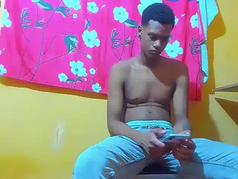 aunstin mohamme online show from 02.13.26