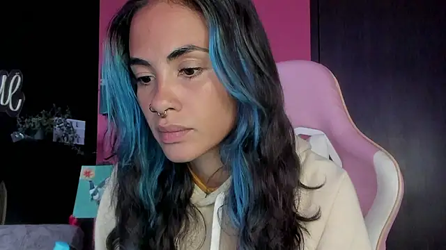 azula lillet online show from 02.24.26