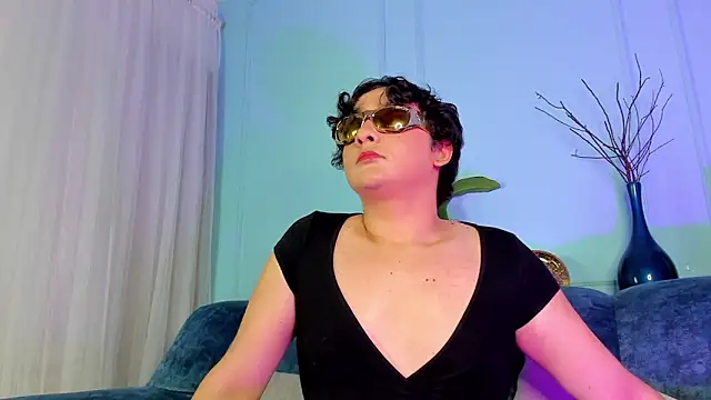 Nicki Ripperton online show from 01.07.26