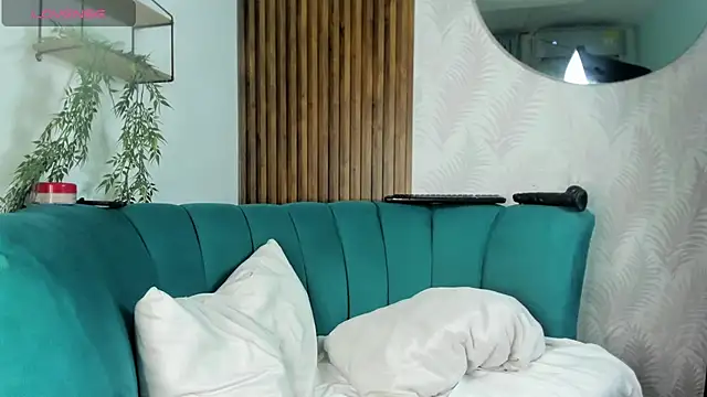 Nicki Ripperton online show from 03.15.26