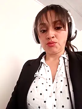 Alejandra N online show from 02.06.26