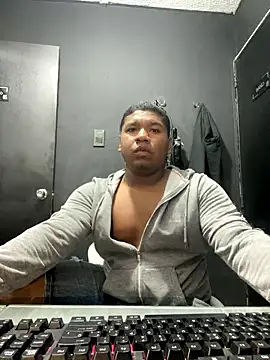 Snapshot of dan_howard chatting on 01.12.26 dan howard online show from 01.12.26