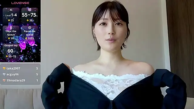 Snapshot of isshiki00 chatting on 05.10.26 isshiki00 online show from 05.10.26