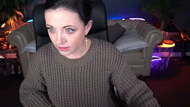 Dafni Monn online show from 05.01.26