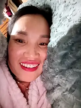 Snapshot of yu--yo chatting on 02.04.26 yu--yo online show from 02.04.26