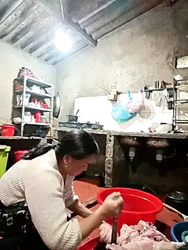 Snapshot of yu--yo chatting on 02.16.26 yu--yo online show from 02.16.26