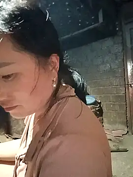 Snapshot of yu--yo chatting on 02.26.26 yu--yo online show from 02.26.26