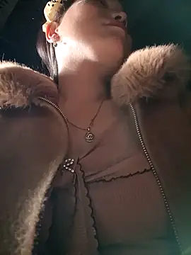 Snapshot of yu--yo chatting on 03.02.26 yu--yo online show from 03.02.26