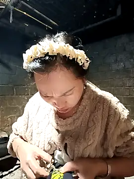 Snapshot of yu--yo chatting on 03.04.26 yu--yo online show from 03.04.26