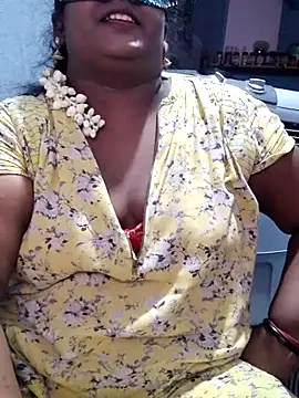 Snapshot of divyasree1431 chatting on 06.09.26 divyasree1431 online show from 06.09.26