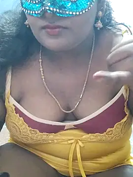 Snapshot of divyasree1431 chatting on 06.21.26 divyasree1431 online show from 06.21.26