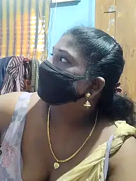 Snapshot of divyasree1431 chatting on 07.18.26 divyasree1431 online show from 07.18.26